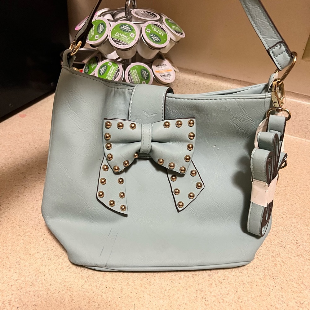 Purse - Picture 2 of 8